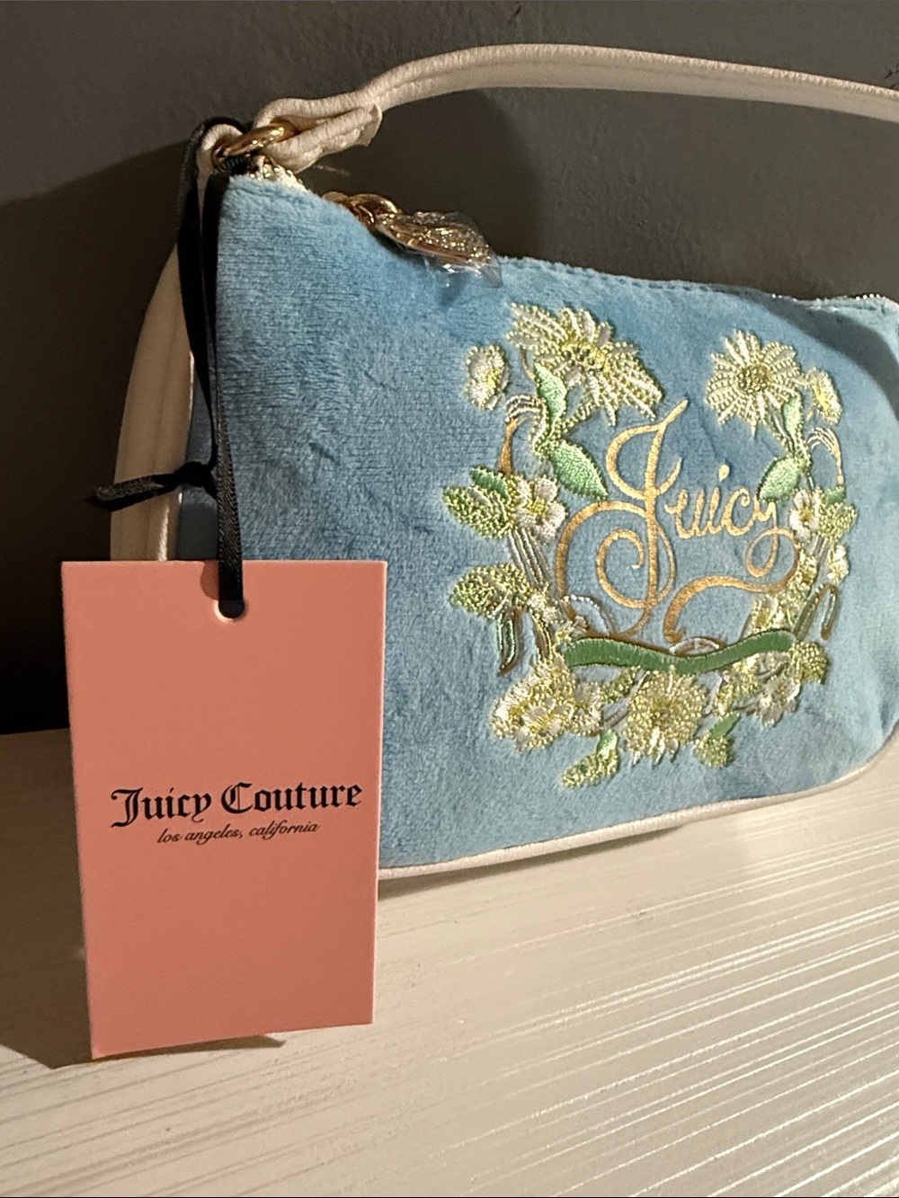 Juicy Couture "Juicy in Bloom" convertible wristlet in a light blue velour $49 - Picture 4 of 8